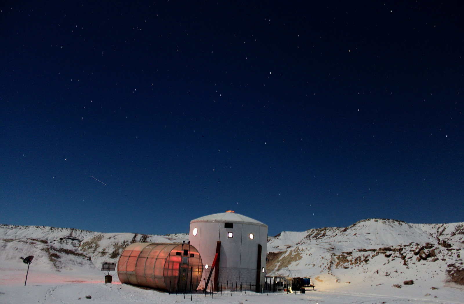 Mock Mars Mission: A Real Birthday Party On a Simulated Red Planet